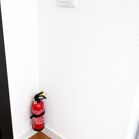 Dyrrah Azure Apartment *